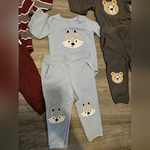 Baby long sleeve onesie and matching pants bundle - Picture 6 of 7